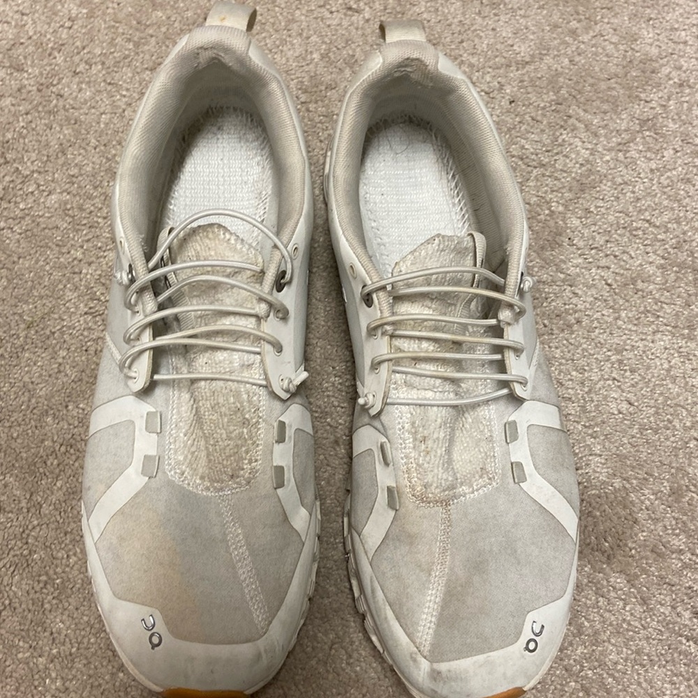 On Clouds 2.0 size 8.5 white